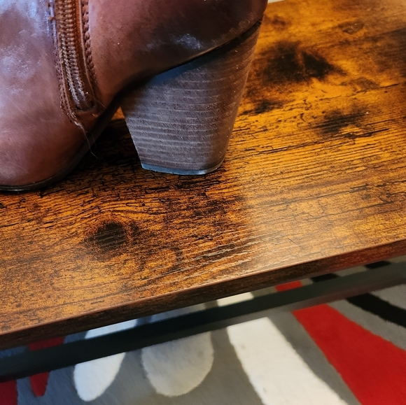 Vince Camuto "Hadley" leather booties - Picture 15 of 15